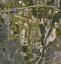 707 W Moreland Blvd, Waukesha, WI - AERIAL  map view