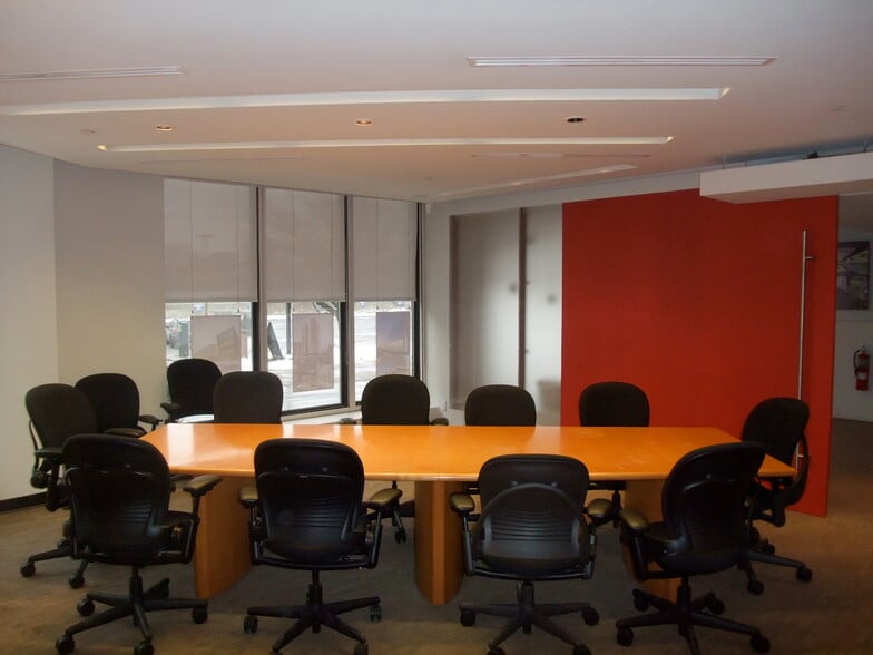 205 Catherine St, Ottawa, ON à vendre - Photo intérieure - Image 2 de 16