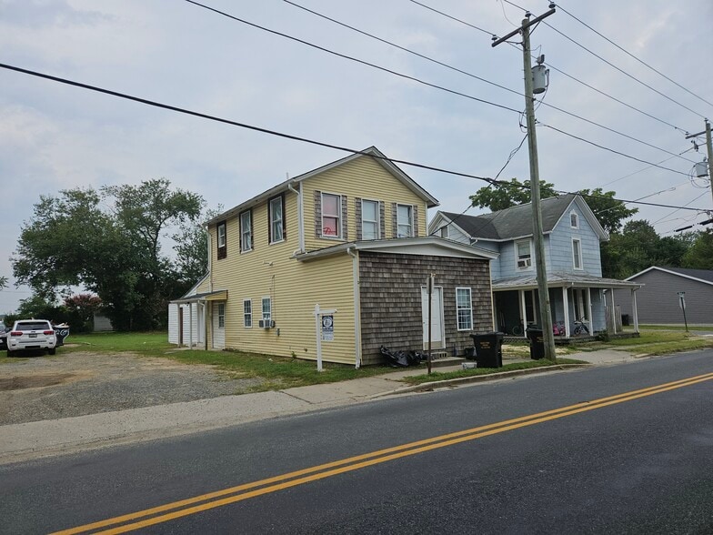 517 W Sunset Ave, Greensboro, MD for sale - Building Photo - Image 3 of 4