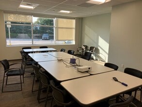 1 Coastway Blvd, Warwick, RI à vendre Photo intérieure- Image 1 de 2