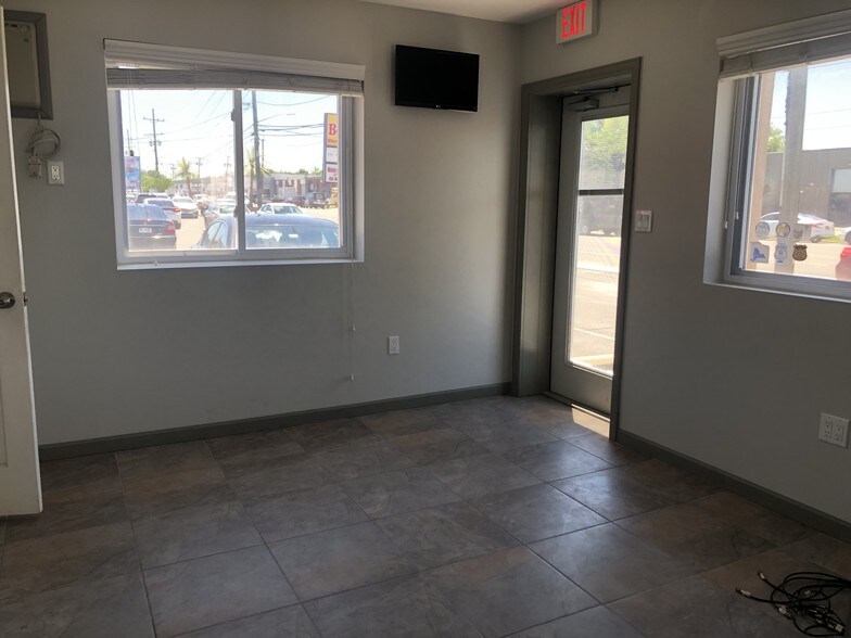 3485 Lawson Blvd, Oceanside, NY à vendre - Photo intérieure - Image 3 de 6