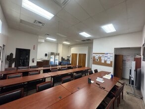 5824 S 25th St, Phoenix, AZ for lease Interior Photo- Image 2 of 5