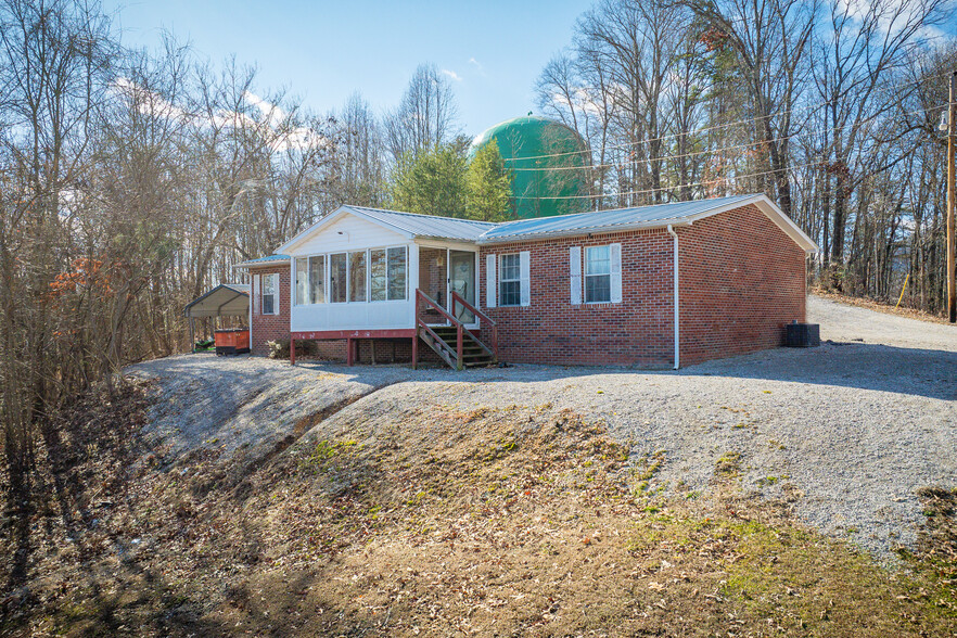 22 Unit Portfolio - Roane County, TN portfolio of 18 properties for sale on LoopNet.ca - Building Photo - Image 1 of 20