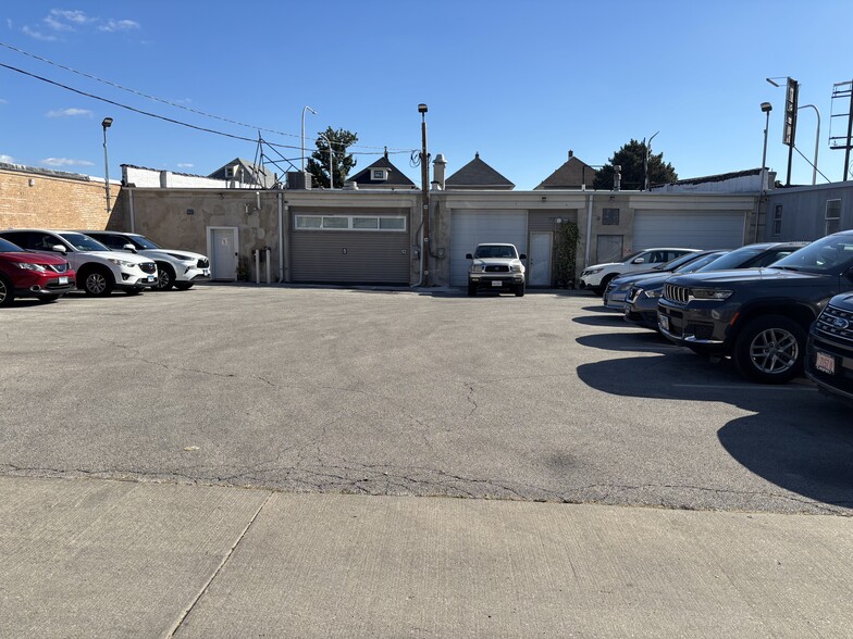 3632-3652 N Cicero Ave, Chicago, IL for sale - Building Photo - Image 3 of 38