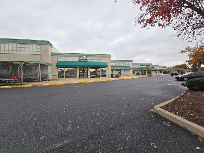 605-649 S Dupont Blvd, Milford, DE à louer - Photo du bâtiment - Image 3 de 11