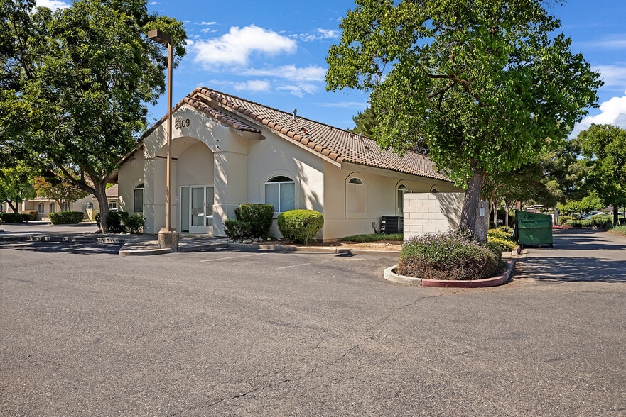 8007-8109 Laguna Blvd, Elk Grove, CA for sale - Building Photo - Image 3 of 18