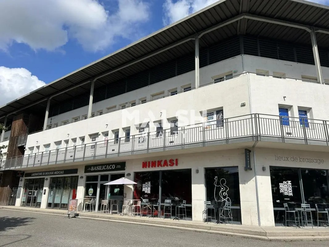 Office in Brignais for lease Building Photo- Image 1 of 8