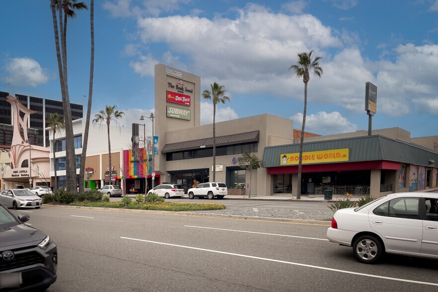 8632 S Sepulveda Blvd, Los Angeles, CA à louer - Photo du bâtiment - Image 3 de 17