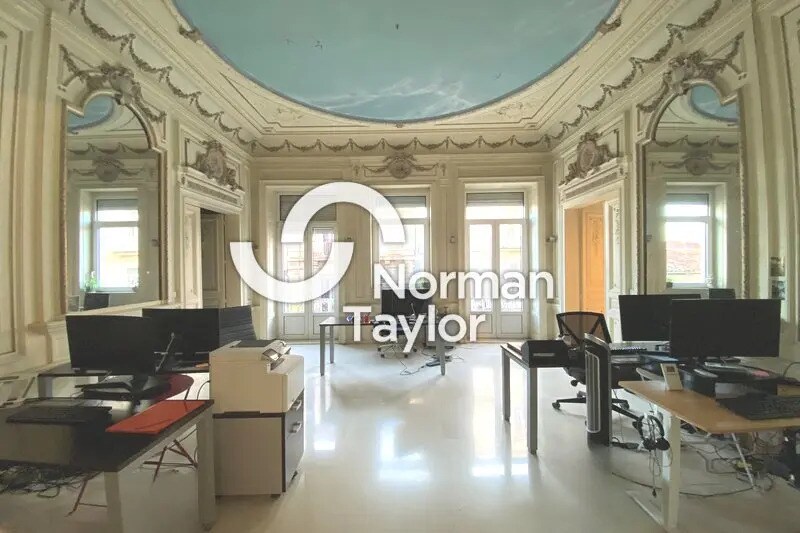 Office in Montpellier for lease - Building Photo - Image 1 of 9