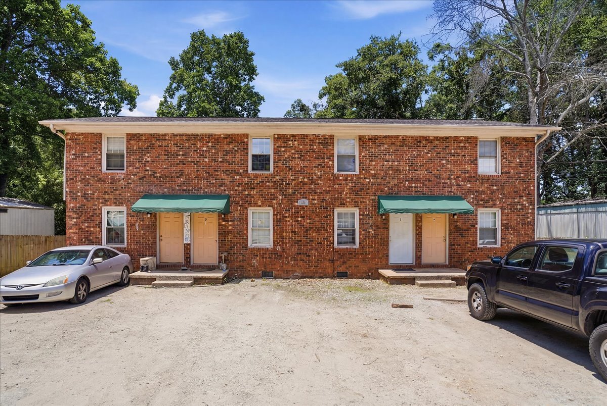 18 Gandy Ave, Taylors, SC à vendre Photo du bâtiment- Image 1 de 21