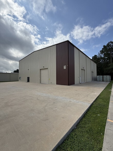 21219 Blair Rd, Conroe, TX for sale - Building Photo - Image 1 of 6