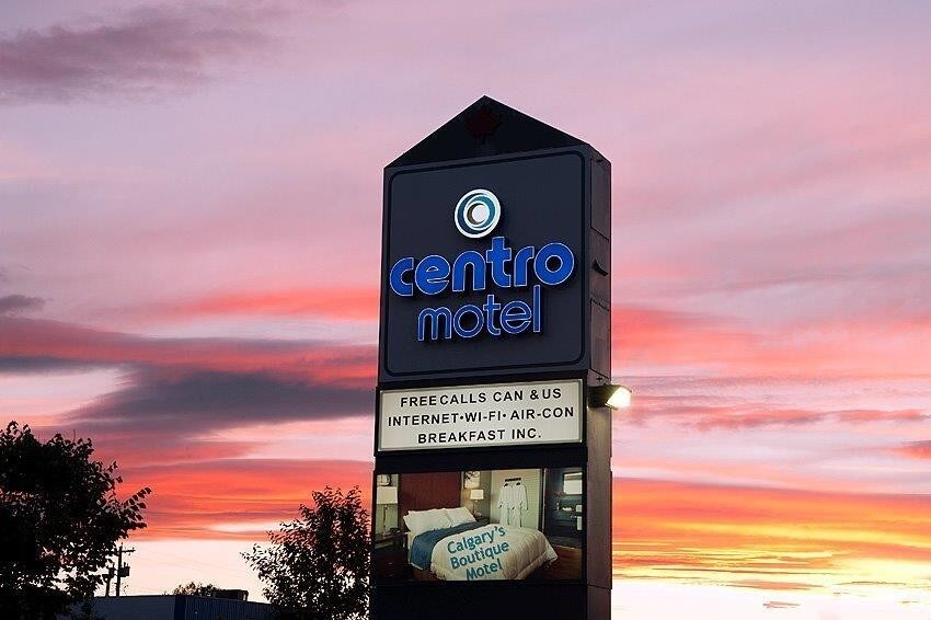 4540 16 Ave NW, Calgary, AB for sale Building Photo- Image 1 of 1