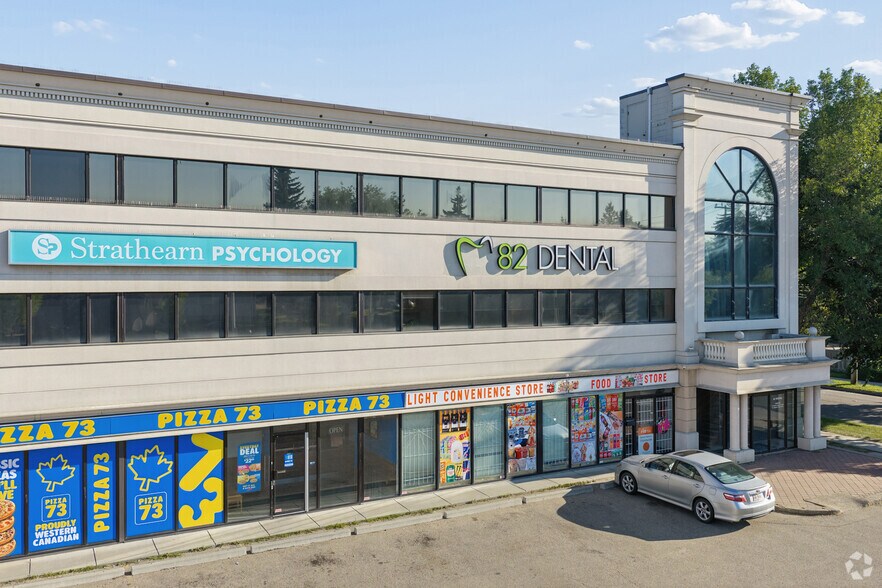 8104 82nd Ave NW, Edmonton, AB à louer - Photo principale - Image 1 de 2