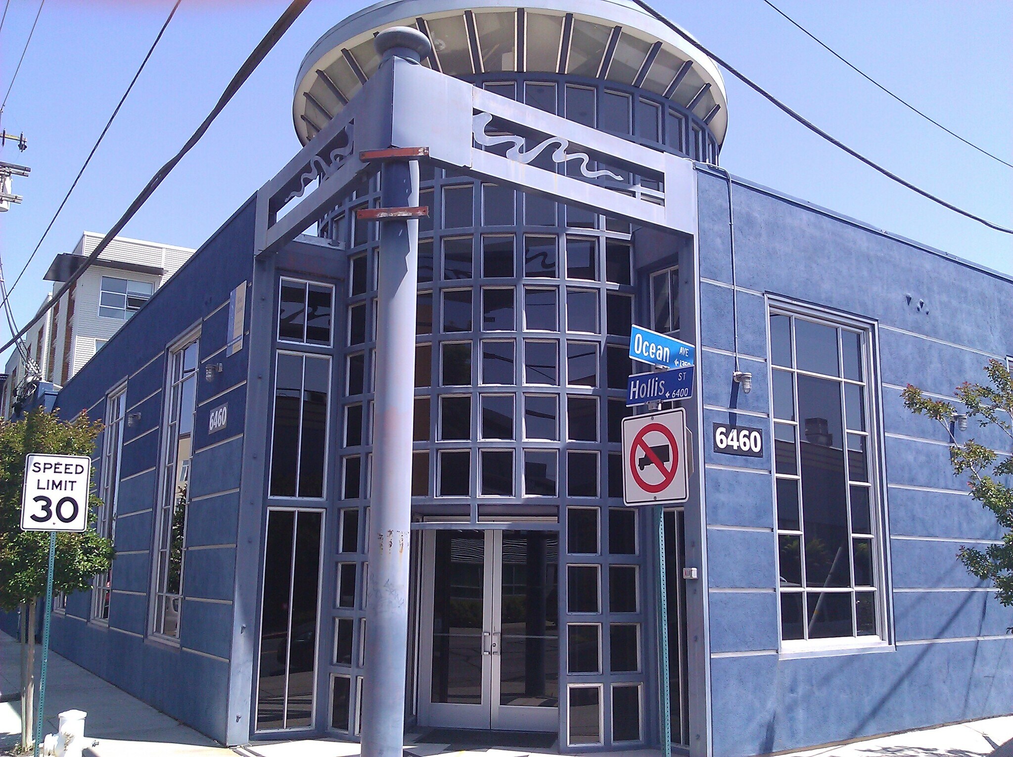 6460 Hollis St, Emeryville, CA for lease Building Photo- Image 1 of 4
