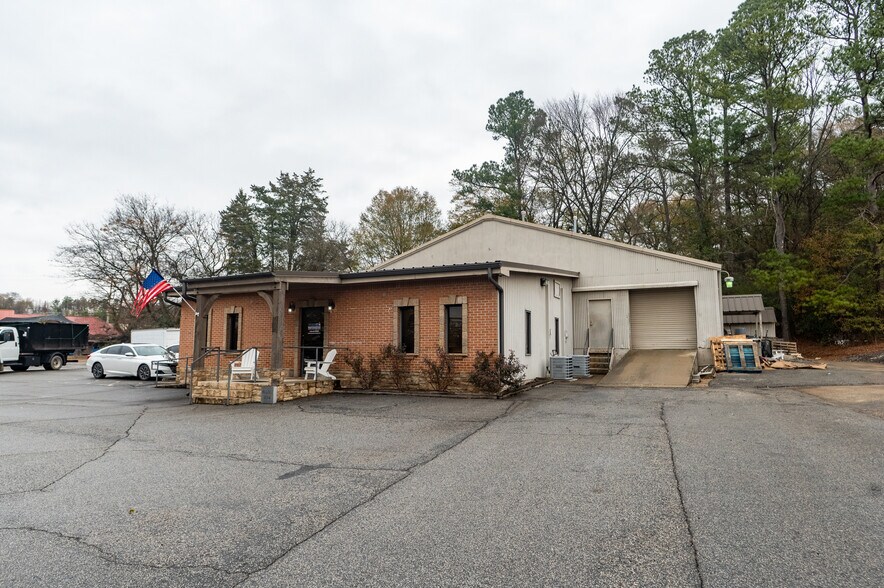 606 S Tennessee St, Cartersville, GA à louer - Photo du bâtiment - Image 3 de 18