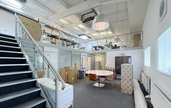6 Oakfield Trading Estate, Altrincham for lease Interior Photo- Image 1 of 4