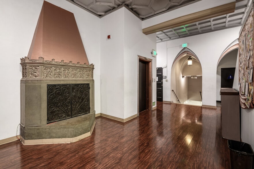 6763 Hollywood Blvd, Los Angeles, CA for sale - Interior Photo - Image 2 of 15