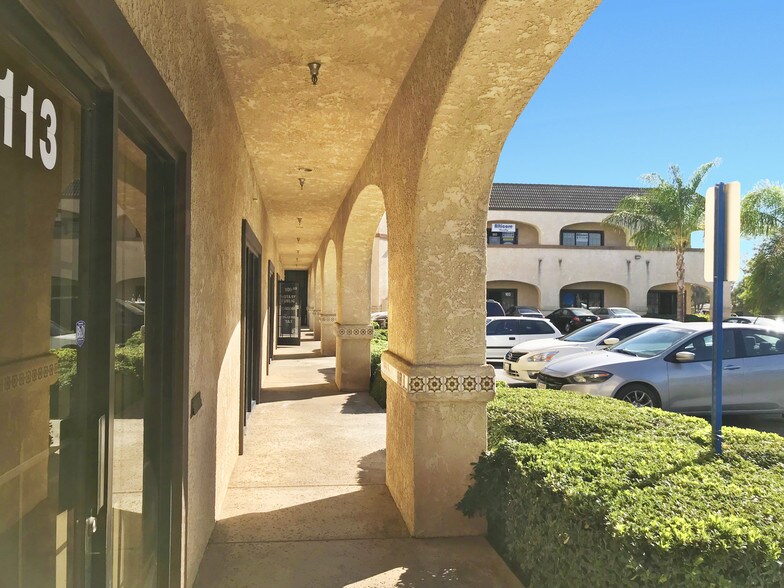 12981 Perris Blvd, Moreno Valley, CA à louer - Photo du bâtiment - Image 3 de 10