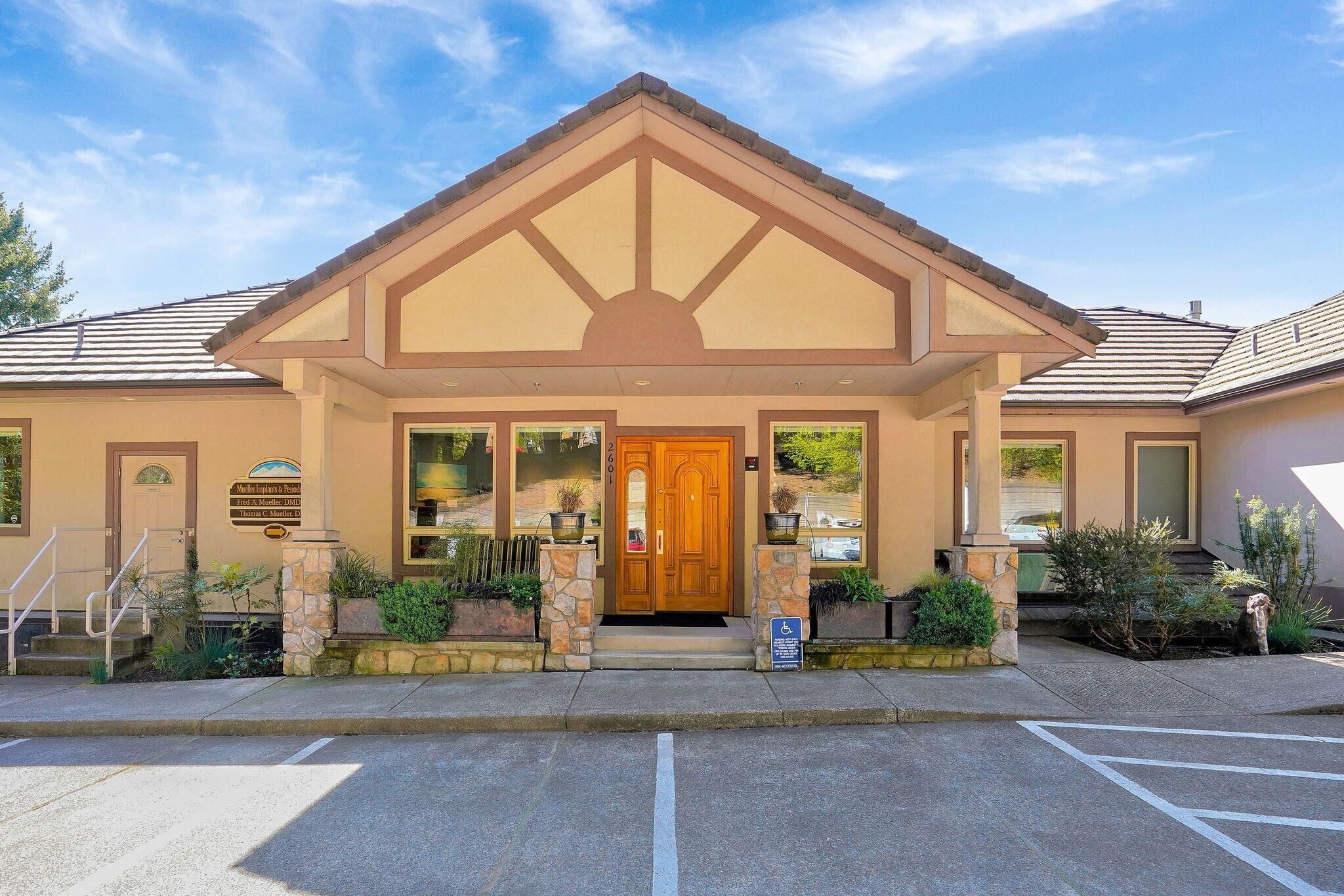 2601-2605 NW Rolling Green Dr, Corvallis, OR for lease Building Photo- Image 1 of 36