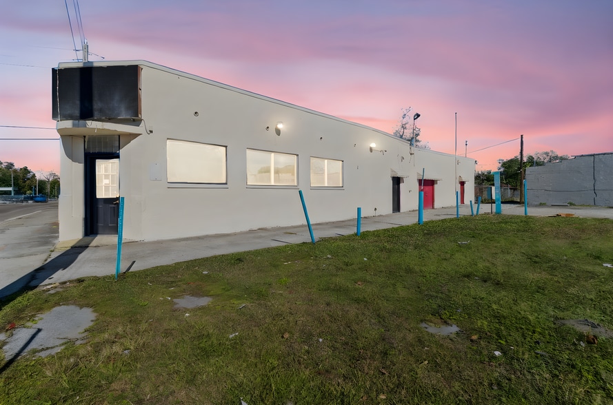 715 McDuff Ave, Jacksonville, FL à vendre - Photo principale - Image 1 de 183