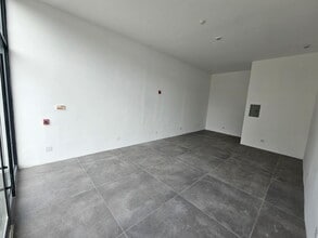 364 Summit Ave, Jersey City, NJ à louer Photo intérieure- Image 2 de 8