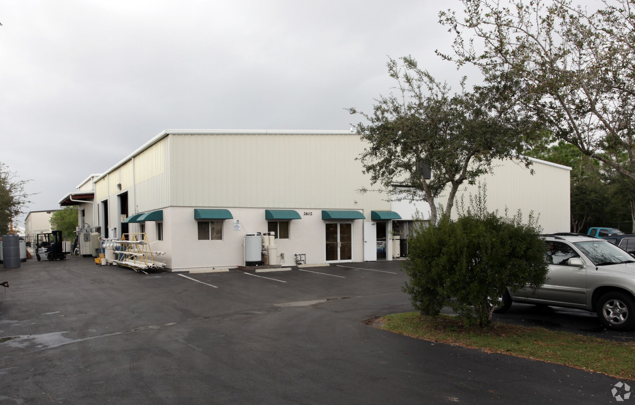 2602 NE 9th Ave, Cape Coral, FL for lease Primary Photo- Image 1 of 4