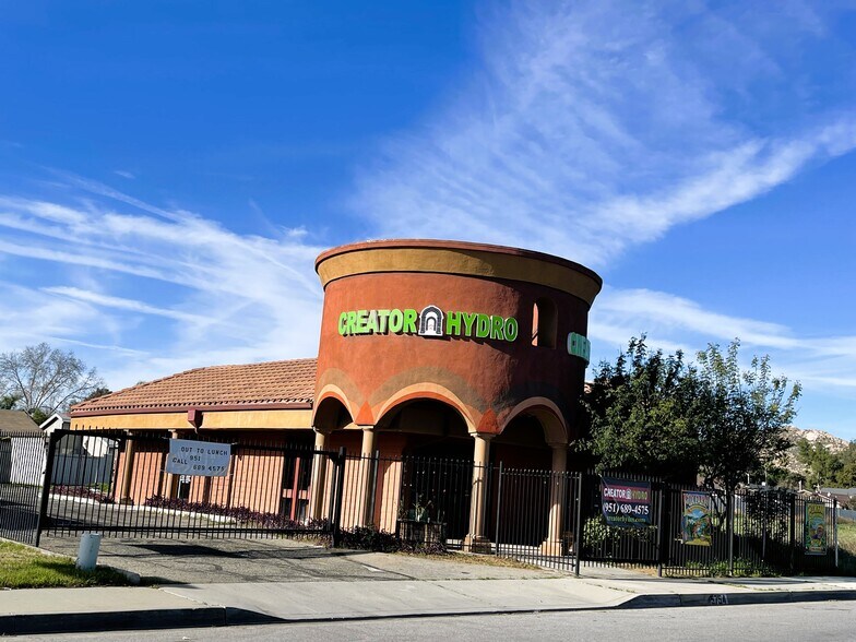 5754 Tilton Ave, Jurupa Valley, CA à vendre - Photo du bâtiment - Image 1 de 18