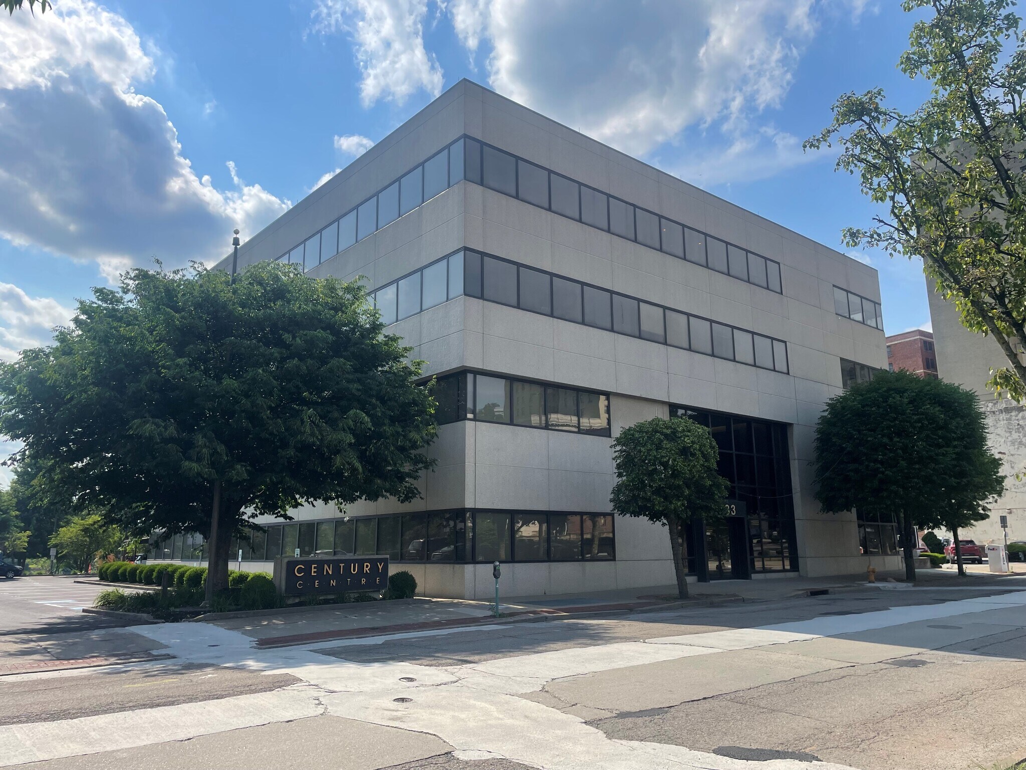 1233 Main St, Wheeling, WV à louer Photo du bâtiment- Image 1 de 7