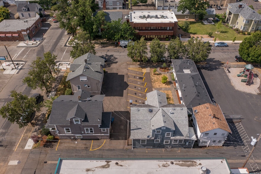 420-430 1/2 4th Av SW & 413 Washington S portfolio of 3 properties for sale on LoopNet.ca - Building Photo - Image 2 of 50