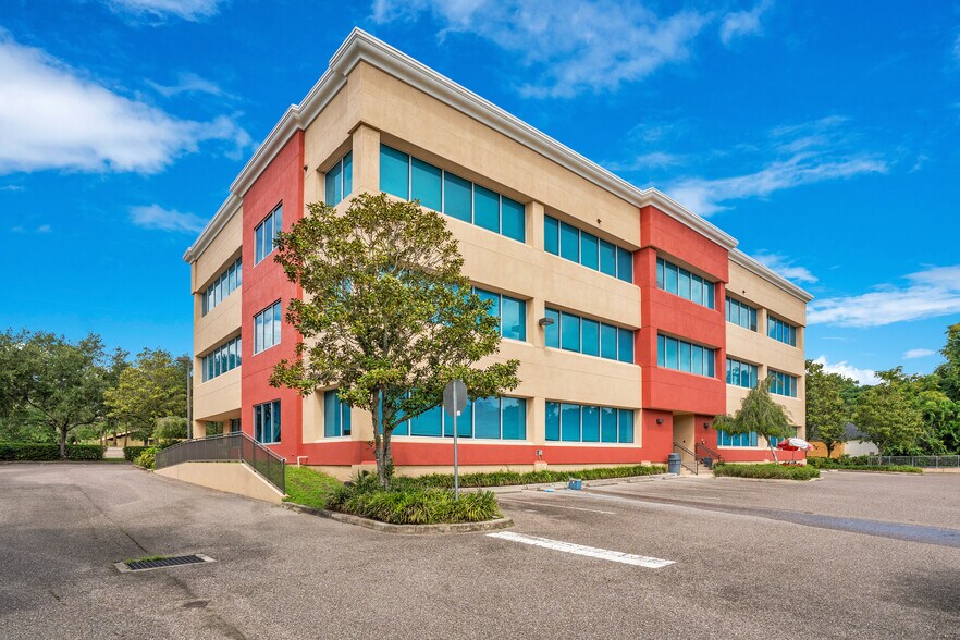 177 Montgomery Rd, Altamonte Springs, FL à vendre - Photo du bâtiment - Image 3 de 43
