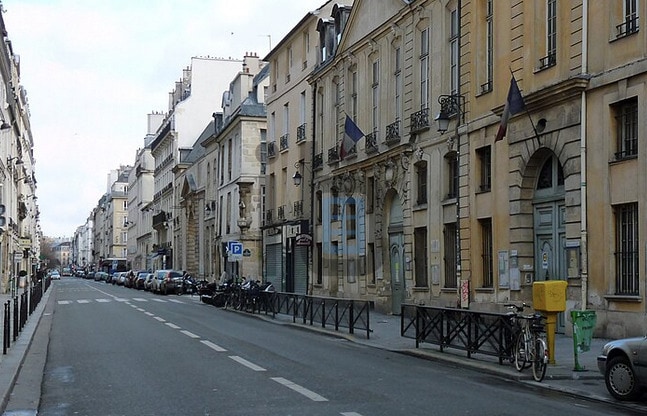 Retail in Paris for lease - Building Photo - Image 1 of 2