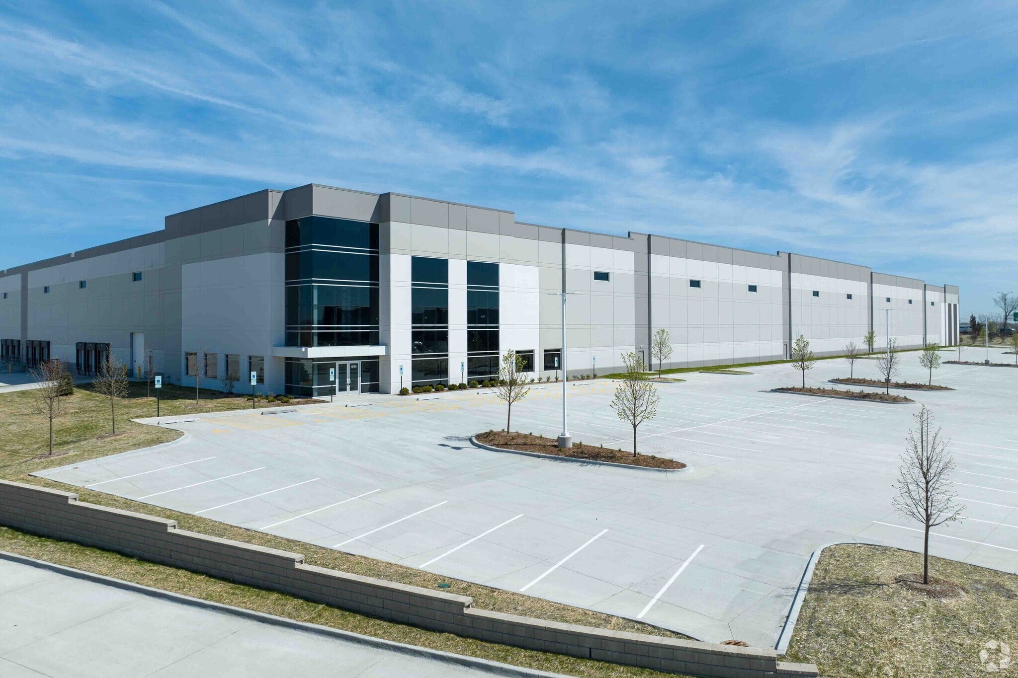 16799 Cicero Ave, Oak Forest, IL for lease Building Photo- Image 1 of 4