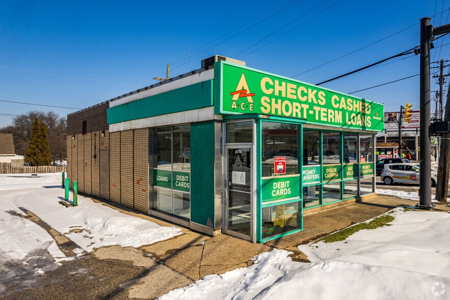 Ace Cash Express Portfolio portfolio of 3 properties for sale on LoopNet.ca - Primary Photo - Image 1 of 6