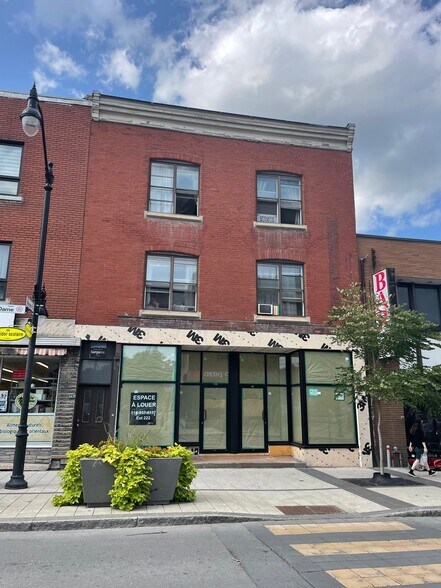 3437-3439 Rue Notre-Dame O, Montréal, QC à louer - Photo du bâtiment - Image 1 de 3