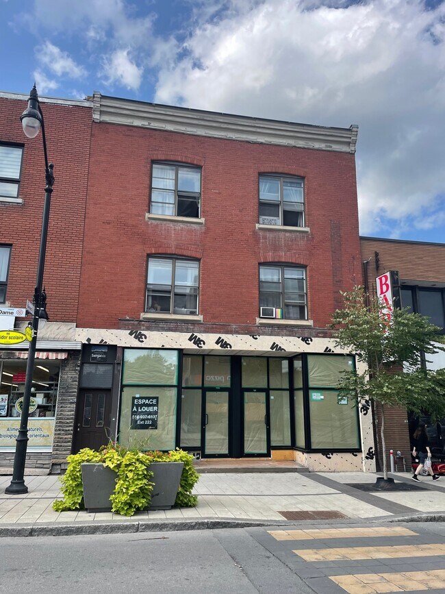 Plus de détails pour 3437-3439 Rue Notre-Dame O, Montréal, QC - Commerce de détail à louer