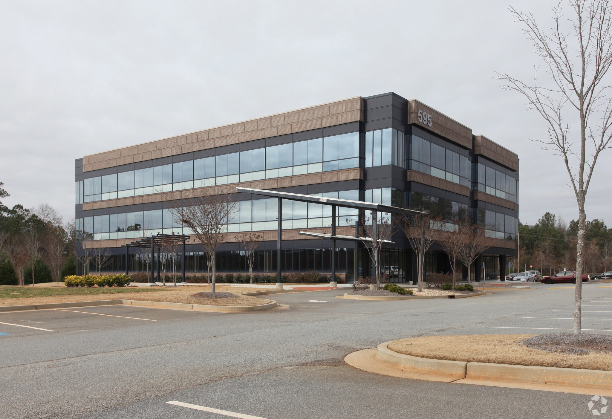 595 Hurricane Shoals Rd, Lawrenceville, GA for lease Primary Photo- Image 1 of 7