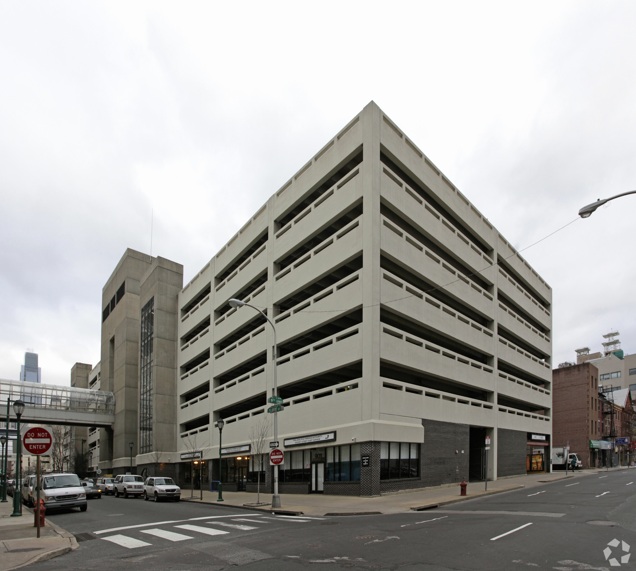 901-937 Filbert St, Philadelphia, PA for sale Primary Photo- Image 1 of 1