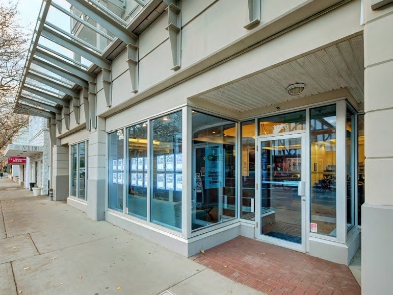 1026 Fort St, Victoria, BC for sale - Building Photo - Image 2 of 5