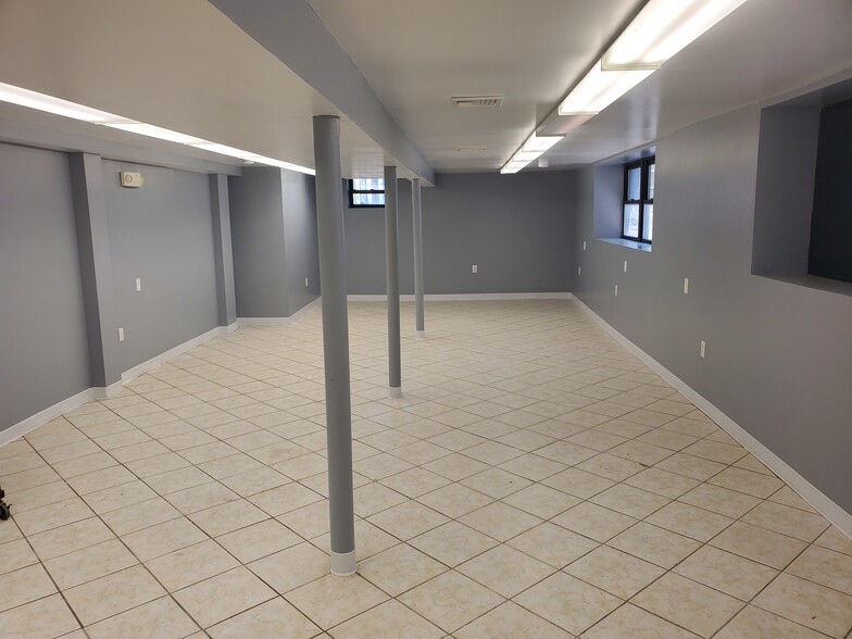 2004 New York Ave, Union City, NJ for lease - Interior Photo - Image 1 of 10