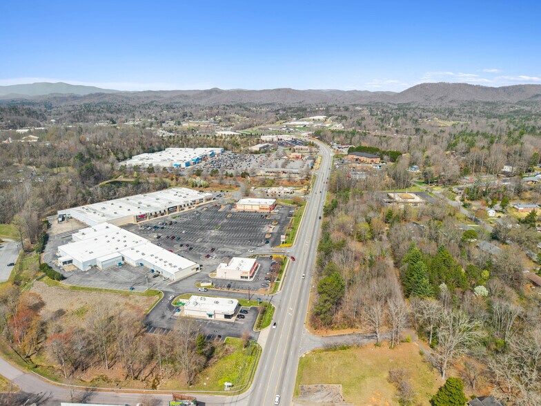 Lot 1 Blowing Rock Blvd, Lenoir, NC à vendre - Photo du bâtiment - Image 3 de 5
