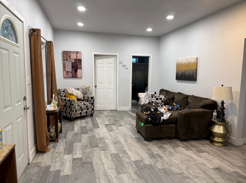 338 Norris Rd, Bakersfield, CA for sale - Building Photo - Image 3 of 29