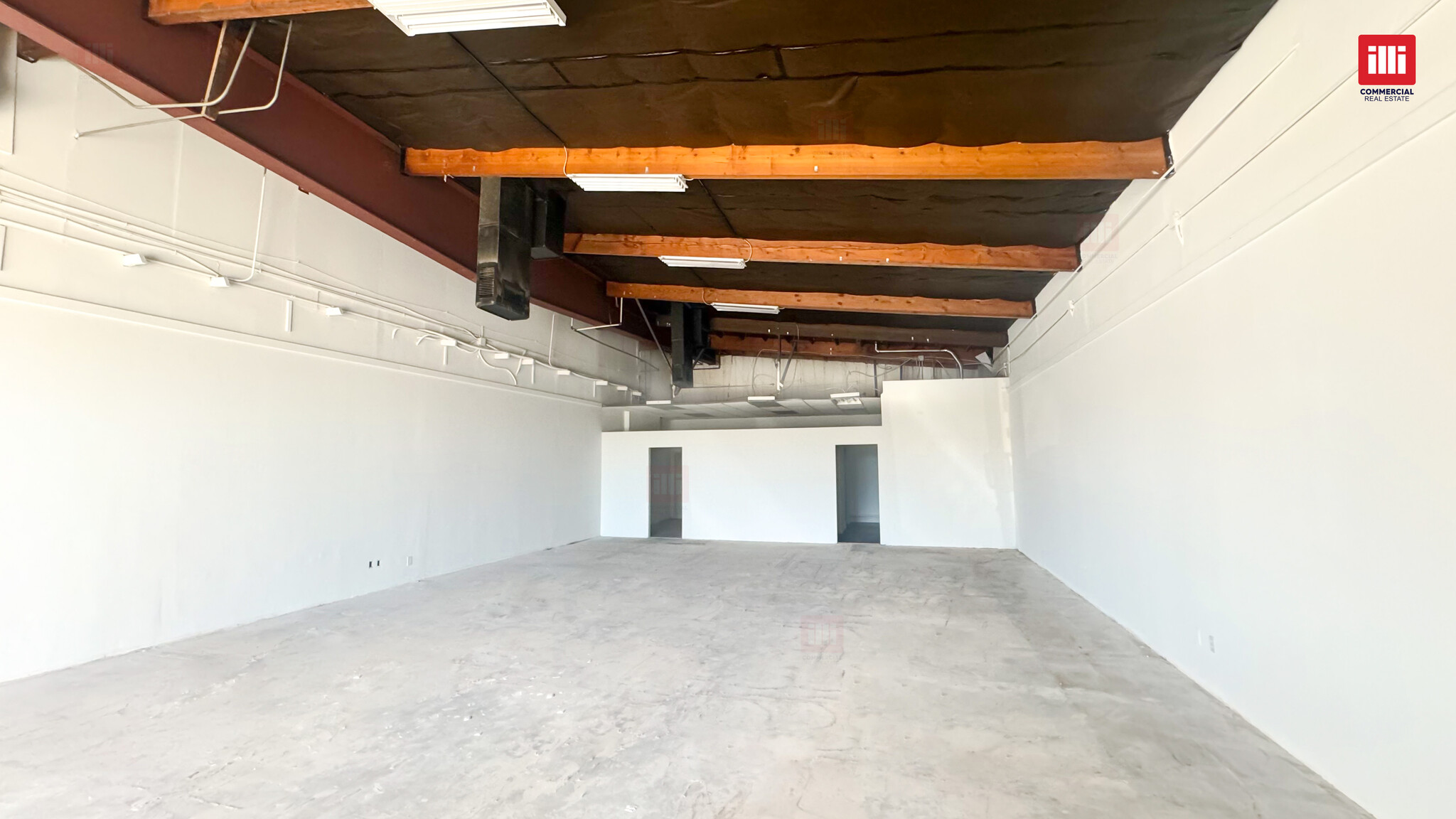 11112-11160 Balboa Blvd, Granada Hills, CA for lease Interior Photo- Image 1 of 4