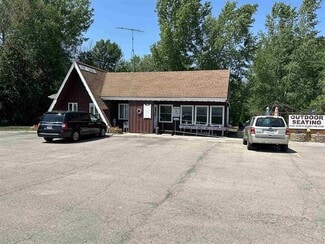 More details for 814 W State St, Fox Lake, WI - Retail for Sale