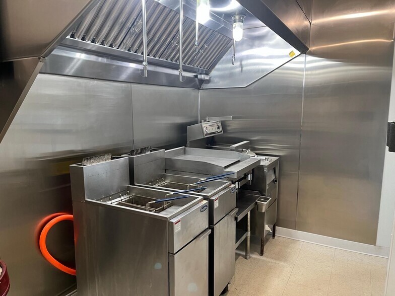 15601 Highway 70, Lac Du Flambeau, WI à vendre - Photo du bâtiment - Image 3 de 7