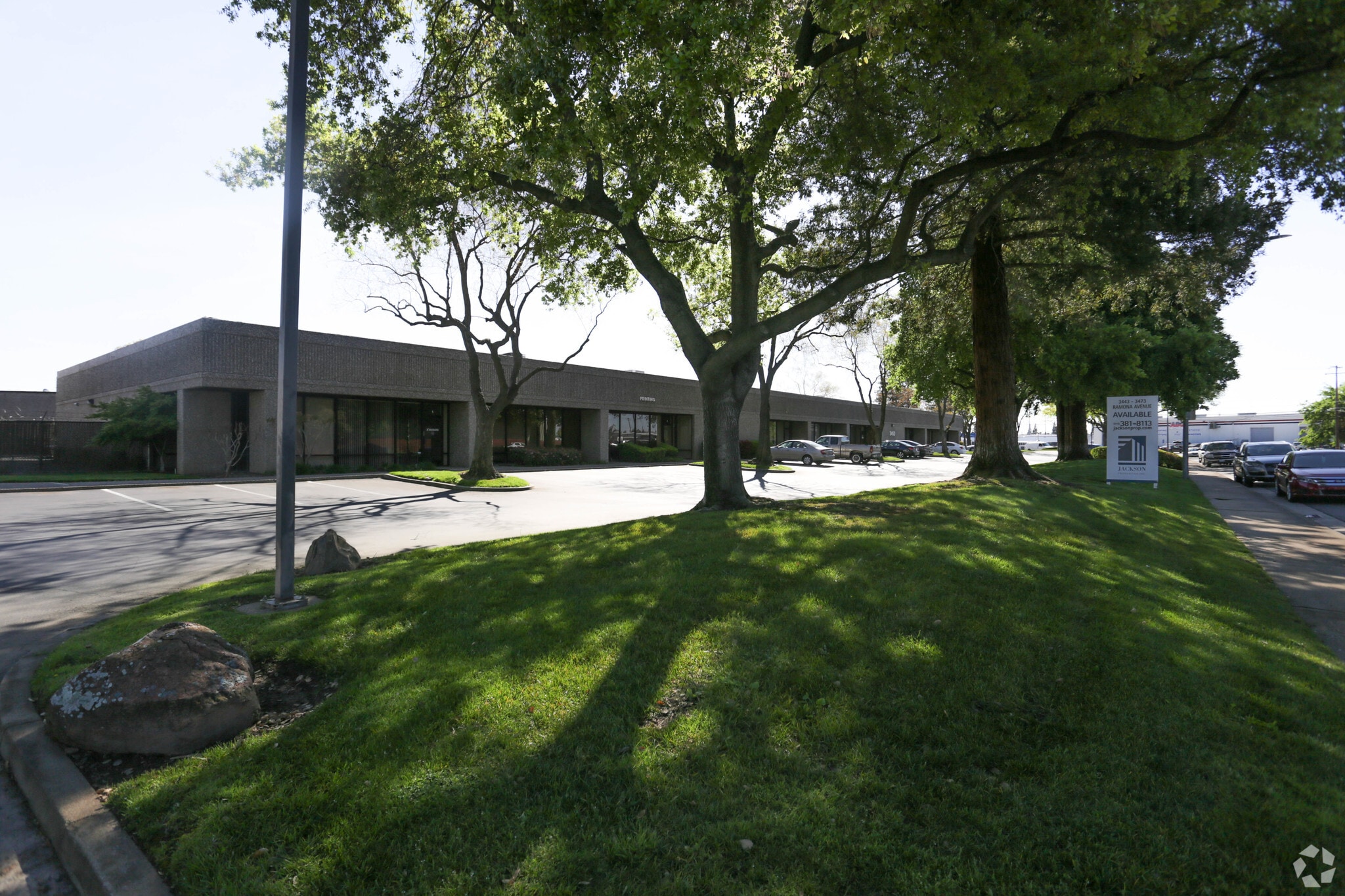 3453 Ramona Ave, Sacramento, CA for lease Primary Photo- Image 1 of 5