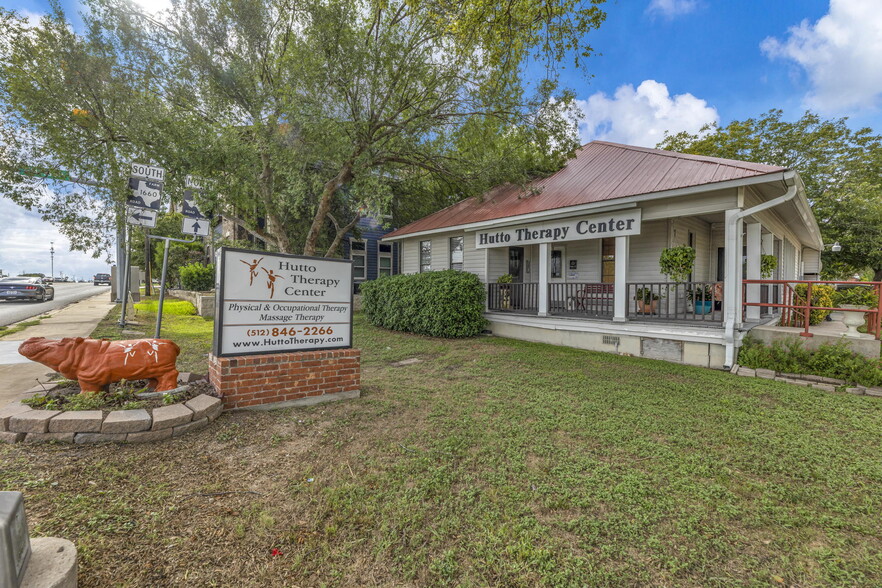 101 Park St, Hutto, TX à vendre - Photo du bâtiment - Image 1 de 22