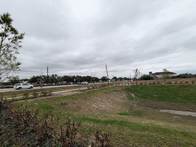 0 Broadway St, Pearland, TX à vendre - Photo du bâtiment - Image 3 de 6