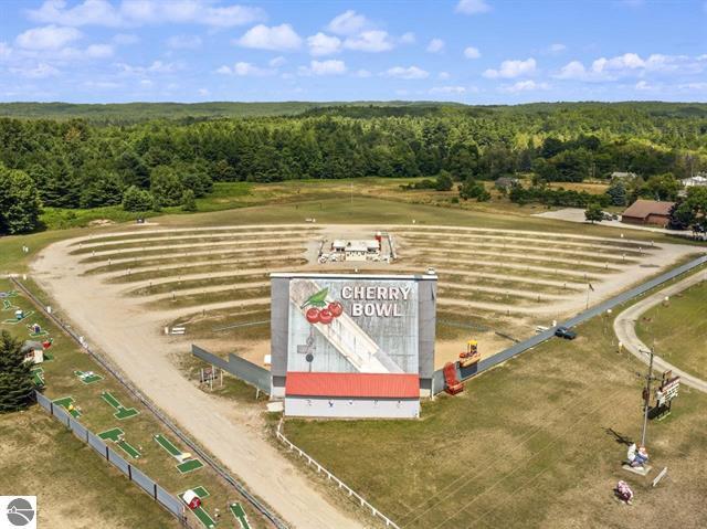 9812 Honor Hwy, Beulah, MI for sale Building Photo- Image 1 of 1