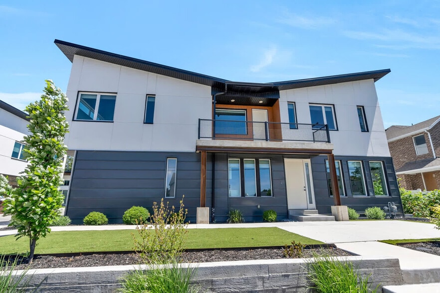 7045 S 300 E, Midvale, UT for sale - Building Photo - Image 3 of 30