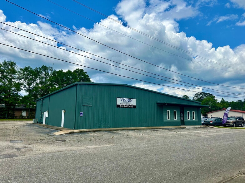 106 W Jackson St, Brewton, AL for sale - Building Photo - Image 3 of 14